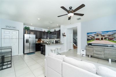 10405 - 10405 W 34th Ct, Townhouse with 4 bedrooms, 2 bathrooms and null parking in Hialeah FL | Image 3