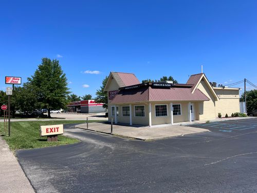 200 Blueberry Ln, Nicholasville, KY, 40356-2392 | Card Image