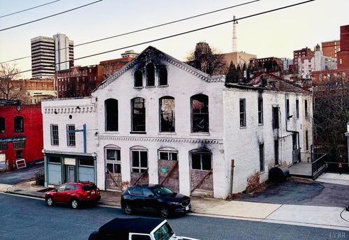 29 Cabell St, Lynchburg, VA, 24504-1208 | Card Image
