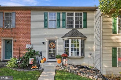 97 Battens Cir, LEOLA, PA, 17540-9573 | Card Image
