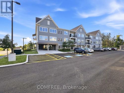 301-19 Hampton Lane, Lakefield, ON, K0L2H0 | Card Image