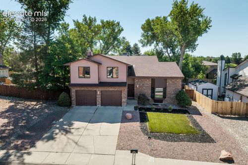 111 Ironweed Dr, Pueblo, CO, 81001-1040 | Card Image