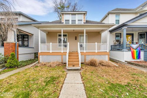 1083 Lakepointe St, Grosse Pointe Park, MI, 48230-1317 | Card Image