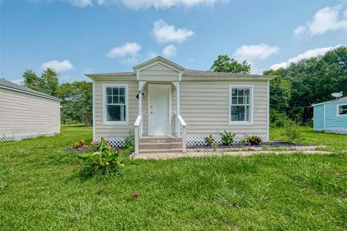 4 Jennische St, Baytown, TX, 77520 | Card Image