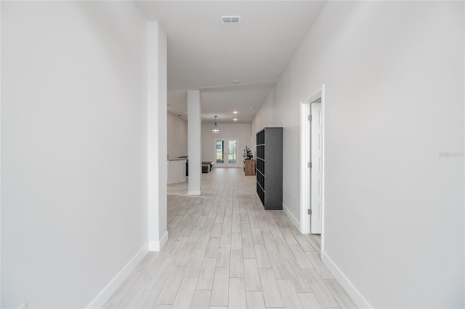 Residential in AUBURNDALE 3