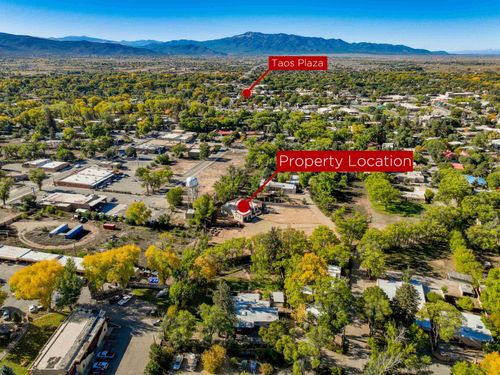 323 C Theodora St, Taos, NM, 87571-6754 | Card Image
