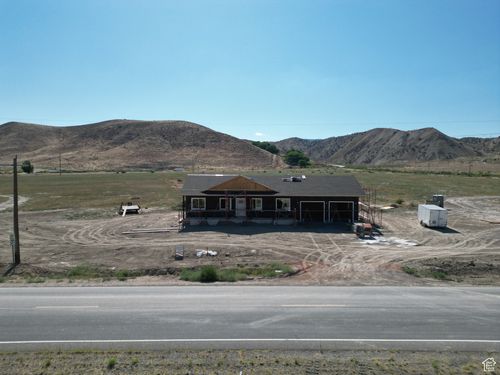 655 S Black Knoll Rd, Sigurd, UT, 84657-7797 | Card Image