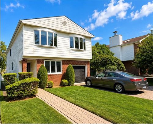 404 Edgegrove Avenue, Staten Island, NY, 10312 | Card Image