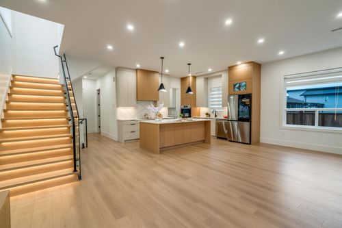 11772 92 Ave, Delta, BC, V4C3L4 | Card Image