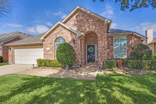 1377 Ranch House Dr, Fairview, TX, 75069-1903 | Card Image