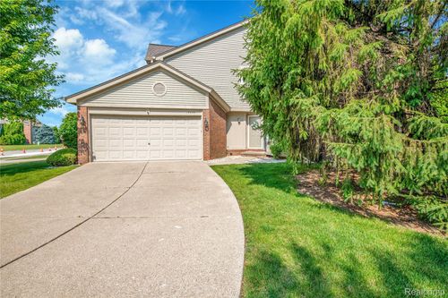 18626 Hilltop Dr, Riverview, MI, 48193-1801 | Card Image