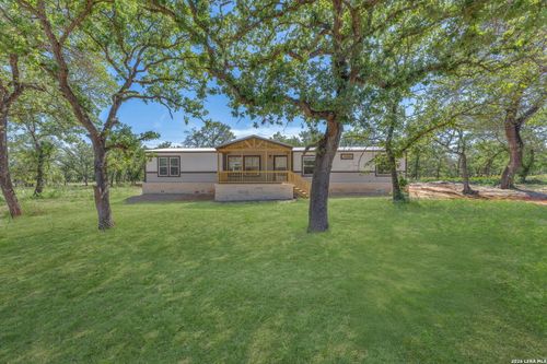 128 Syrah St, La Vernia, TX, 78121-1901 | Card Image