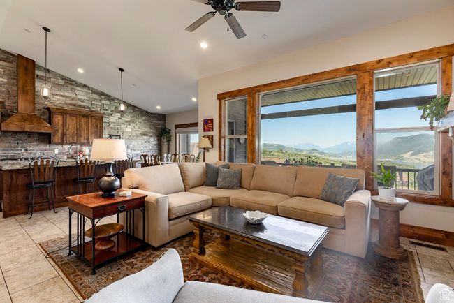 1658 E Viewside Cir, Townhouse with 3 bedrooms, 3 bathrooms and 2 parking in Hideout UT | Image 10