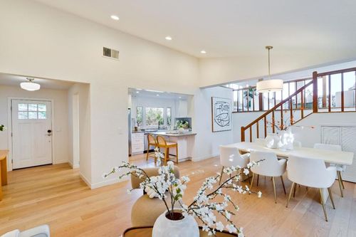 10741 Santa Lucia Rd, Cupertino, CA, 95014-3939 | Card Image