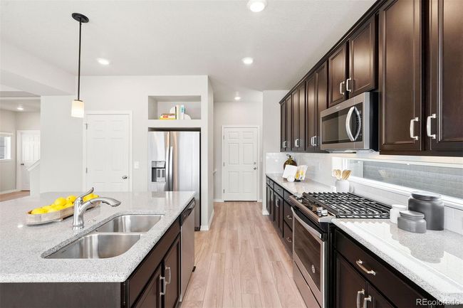 56 Magnolia Ct, House other with 4 bedrooms, 4 bathrooms and 2 parking in Erie CO | Image 13