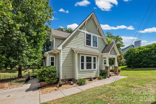 206 W Woodrow Ave, Belmont, NC, 28012-3041 | Card Image
