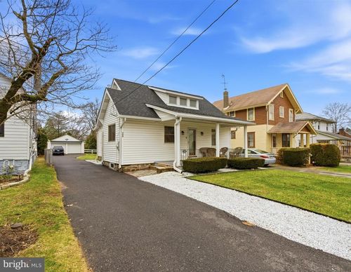 104 Montgomery Ave, EAST NORRITON, PA, 19401-1951 | Card Image