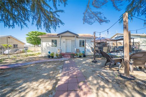 541 N Hargrave St, Banning, CA, 92220-5725 | Card Image