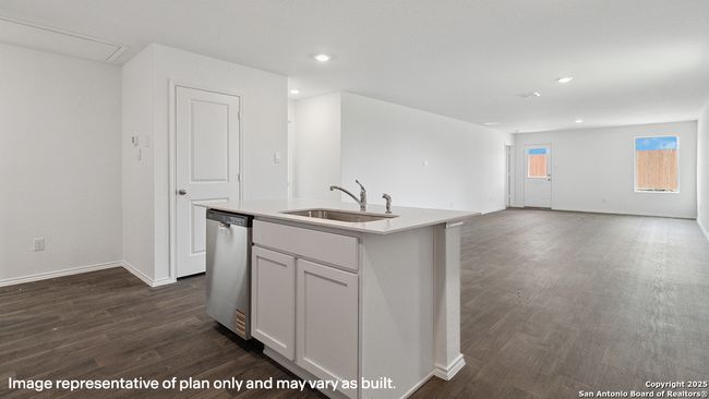 15519 Mint Patch Mdw, House other with 4 bedrooms, 2 bathrooms and null parking in Von Ormy TX | Image 9