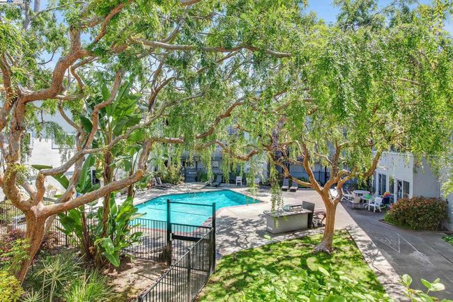 UNIT-212 - 325 Kitty Hawk Rd, Condo with 2 bedrooms, 1 bathrooms and 1 parking in Alameda CA | Image 19