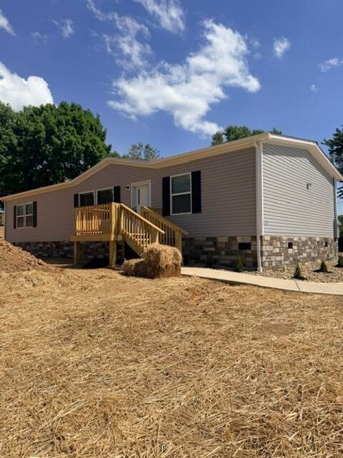 2112 Brights Pike, Morristown, TN, 37814 | Card Image