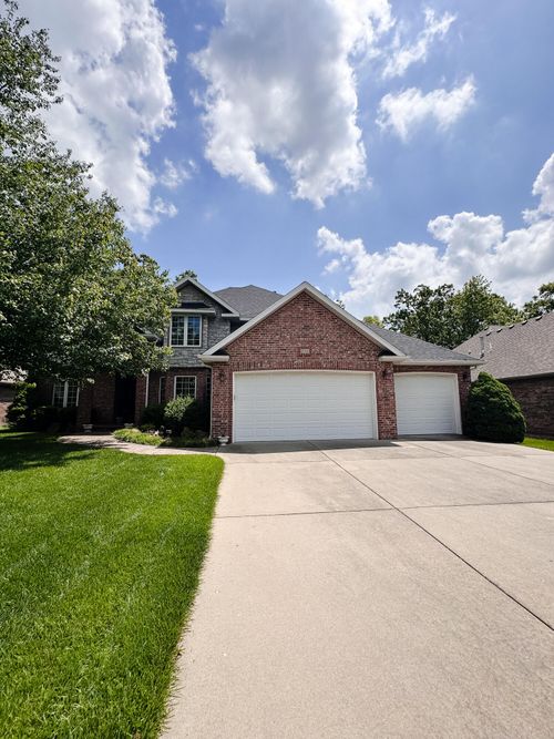 5628 S Fremont Ave, Springfield, MO, 65804-7129 | Card Image