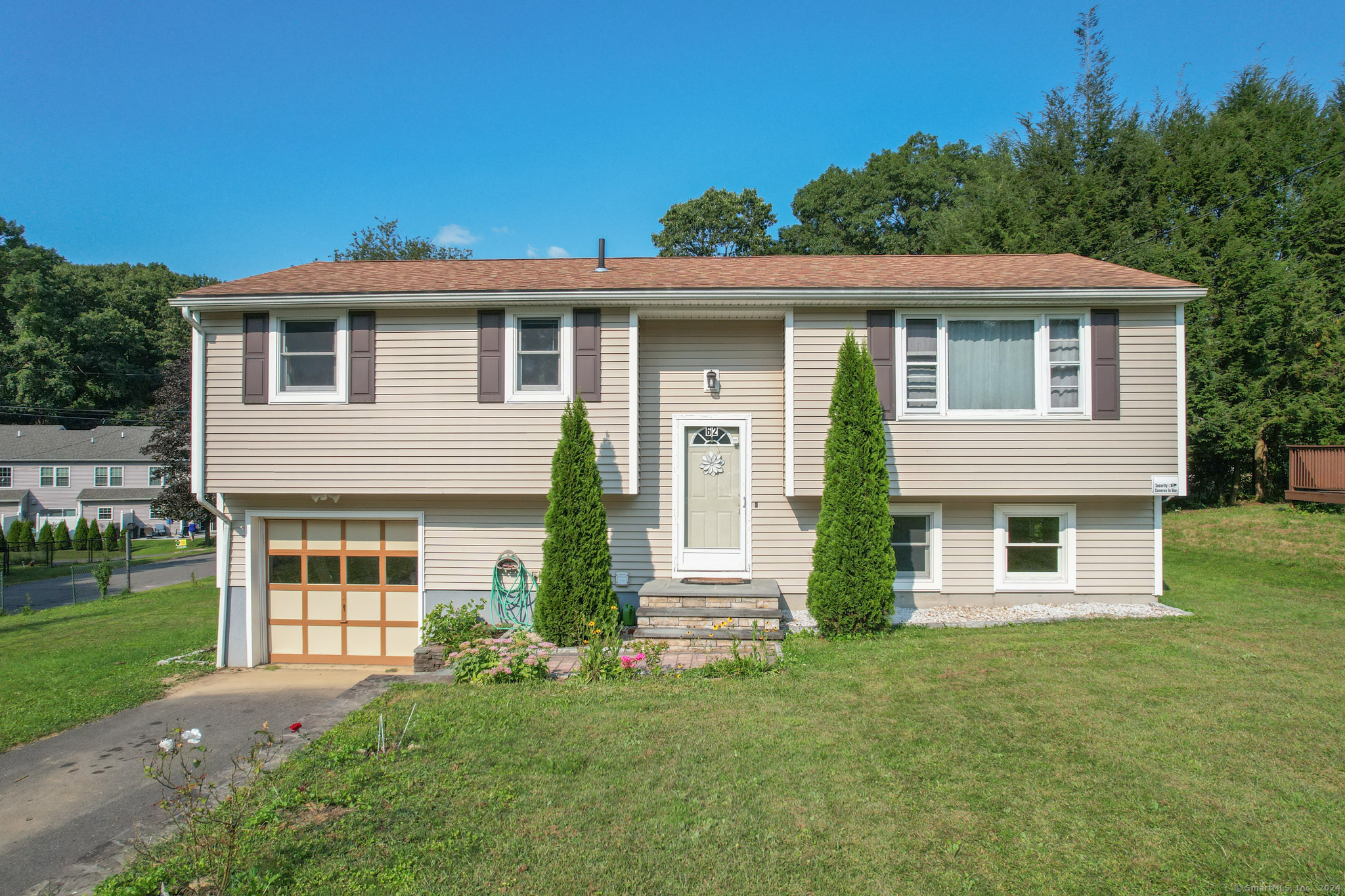 Highwood Ave, Oakville, CT 06779