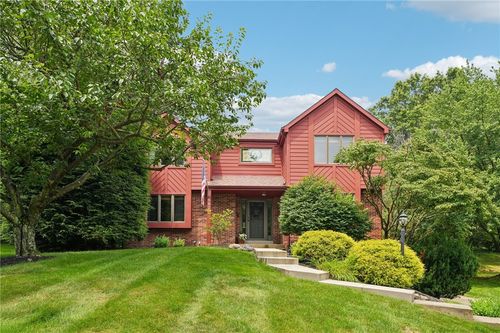 807 Hillcrest Cir, Wexford, PA, 15090-6914 | Card Image