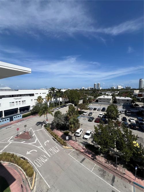 6b-4142 N Jefferson Ave, Miami Beach, FL, 33140-2834 | Card Image