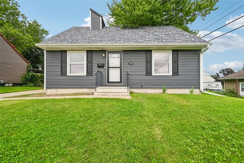 119 Heath St Nw, Cedar Rapids, IA, 52405-3314 | Card Image