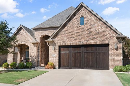 2633 Trinity Trail Way, Fort Worth, TX, 76118-2013 | Card Image