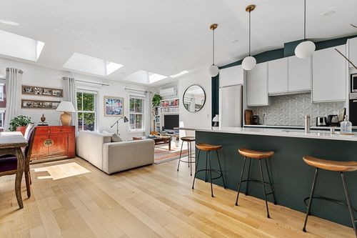 apt-3-201 W Springfield St, Boston, MA, 02118-4370 | Card Image