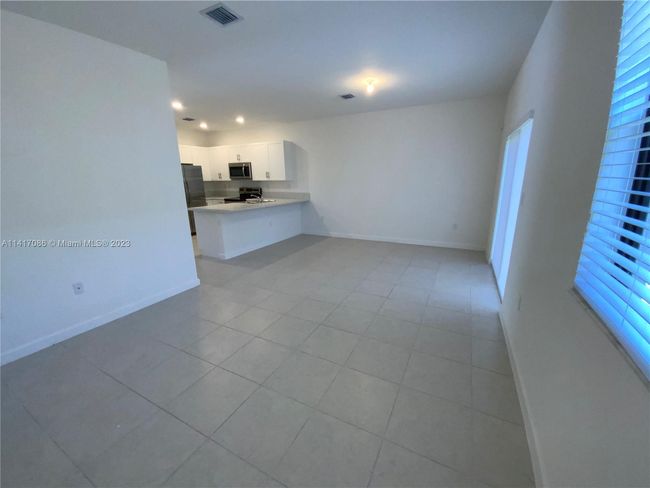 0 - 11972 Sw 244 Ln, Townhouse with 3 bedrooms, 2 bathrooms and null parking in Miami FL | Image 7