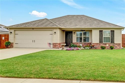 721 Nw 68th Ave, Bentonville, AR, 72713-2249 | Card Image