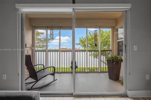 apt-211e-13355 Sw 16th Ct, Pembroke Pines, FL, 33027-2488 | Card Image