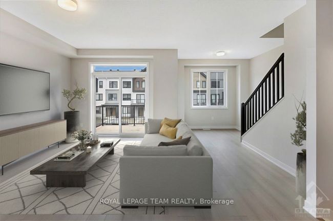 211 Verulam Street, House attached with 2 bedrooms, 2 bathrooms and 1 parking in Barrhaven ON | Image 6