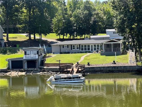 1102 Riverview Rd, Lexington, NC, 27292-1741 | Card Image