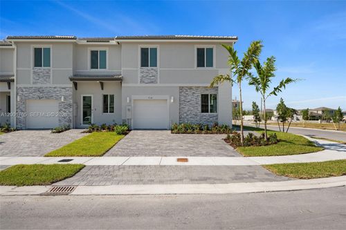 715 Se 15th St, Homestead, FL, 33034-3470 | Card Image