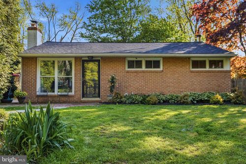 4 W Pennsbury Way, Chadds Ford, PA, 19317-9307 | Card Image