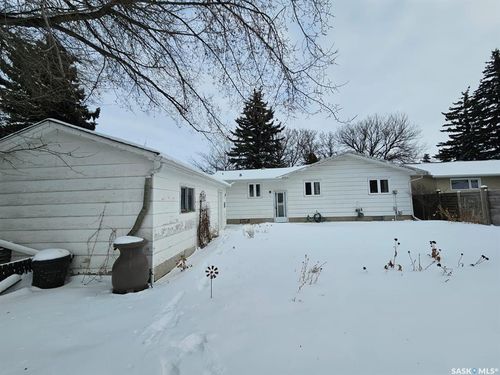 402 Mckercher Dr, Saskatoon, SK, S7H3W5 | Card Image