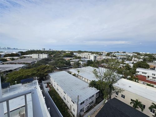 8j-6900 Bay Dr, Miami Beach, FL, 33141-5464 | Card Image