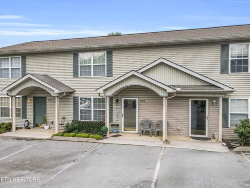 3205 Quiet Way, Knoxville, TN, 37918-4160 | Card Image