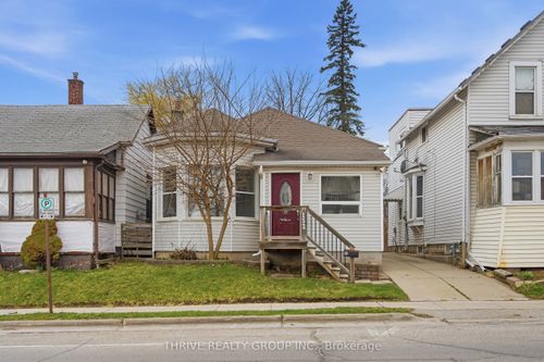 152 Ross St, Saint Thomas, ON, N5R3Y1 | Card Image