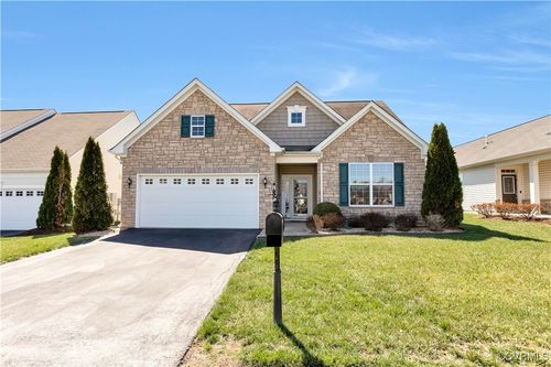 7790 Lord Botetourt Loop, New Kent, VA, 23124-2986 | Card Image