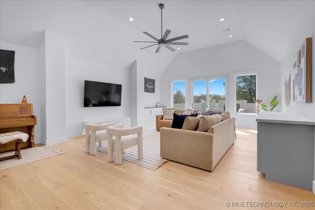605 E Florence St, House other with 5 bedrooms, 5 bathrooms and null parking in Broken Arrow OK | Image 65