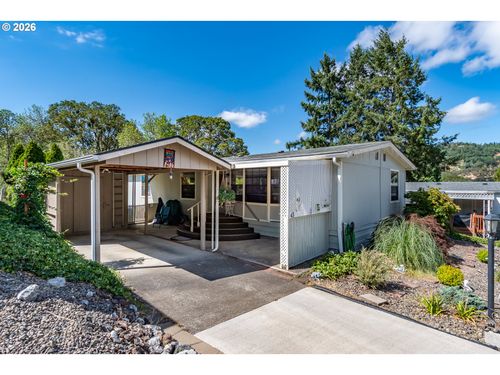 43 Mary Ann Ln, Roseburg, OR, 97470 | Card Image