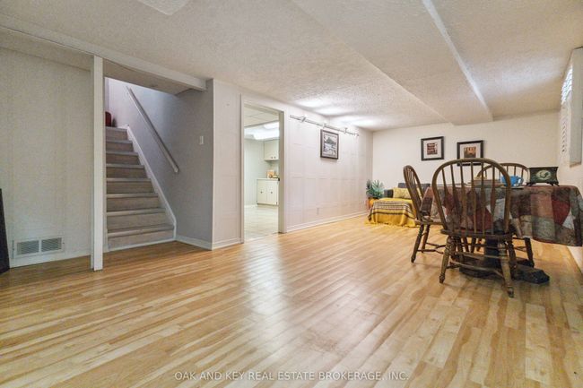 211 Trowbridge Ave, House other with 4 bedrooms, 2 bathrooms and 4 parking in London ON | Image 26
