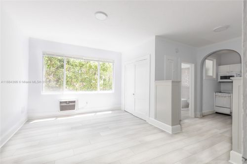 apt-4-1610 Salzedo St, Coral Gables, FL, 33134-3937 | Card Image