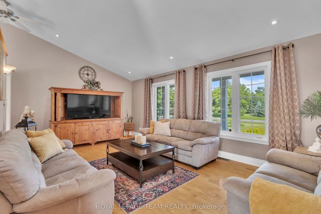 5705 Lombardy Dr, House other with 5 bedrooms, 4 bathrooms and 8 parking in Osgoode ON | Image 7