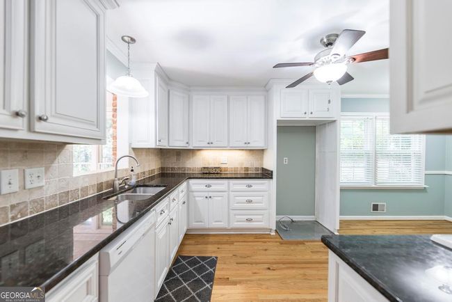 1933 Birchwood Way, House other with 5 bedrooms, 3 bathrooms and 2 parking in Macon GA | Image 15